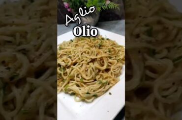 Aglio Olio - Quick and Easy Recipe #italian #food #quickrecipe #homemade #tasty #viral #trending