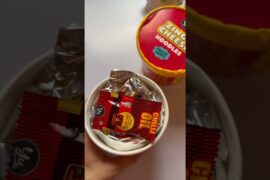 ￼ Cheesy noodles aaj kch naya banaya #youtubeshorts #shortsviral #kirtimalhotra #cheesynoodles ￼