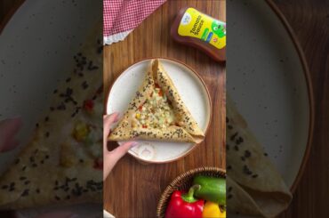 Viral Pizza Recipe 🍕  #pizza #rotipizza #viralvideo