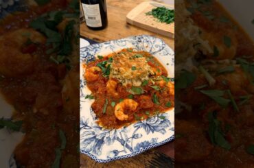 I have a thought on what wine pairs well with shrimp creole and jumbo lump crab cakes