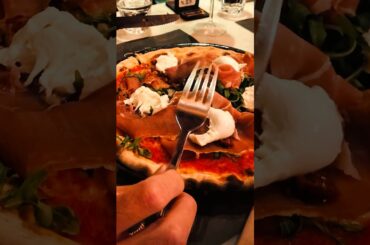 The best thing about #italy is the #italianfood #luccaitaly #foodie #foodlover #shorts #viral