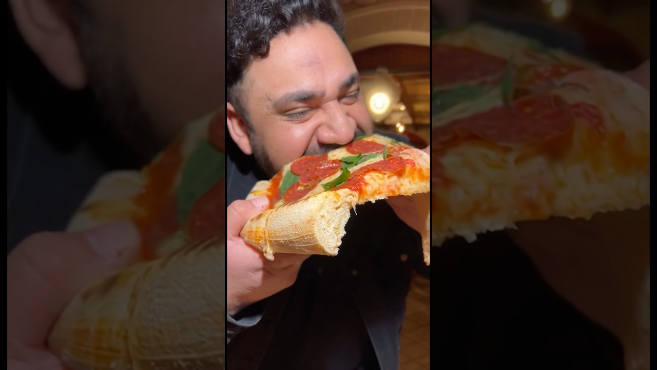 İtalya’da Dünyanın En Büyük Pizzasını Yedim 😱🍕 #italya #pizza #yemek #asmryemek #türkçeasmr İtalya’da Dünyanın En Büyük Pizzasını Yedim 😱🍕 #italya #pizza #yemek #asmryemek #türkçeasmr