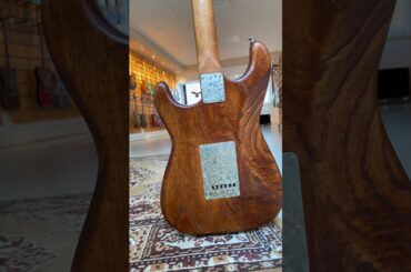 Paoletti Alfa Wine – Italian Custom Shop Guitar #customguitar #boutiqueguitars