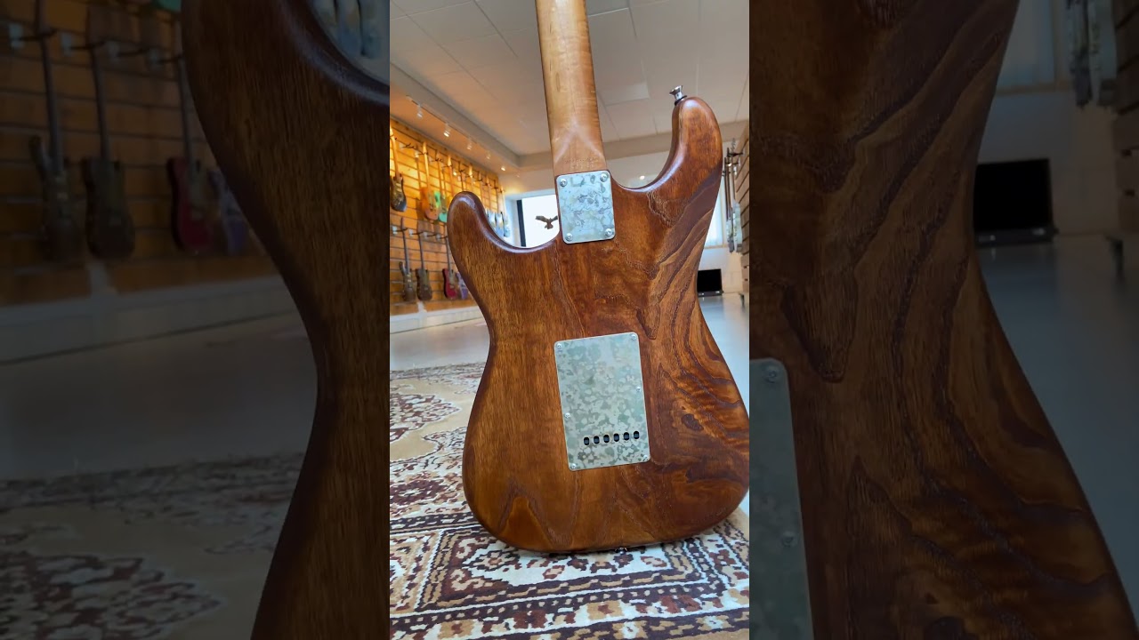 Paoletti Alfa Wine – Italian Custom Shop Guitar #customguitar #boutiqueguitars Paoletti Alfa Wine – Italian Custom Shop Guitar #customguitar #boutiqueguitars