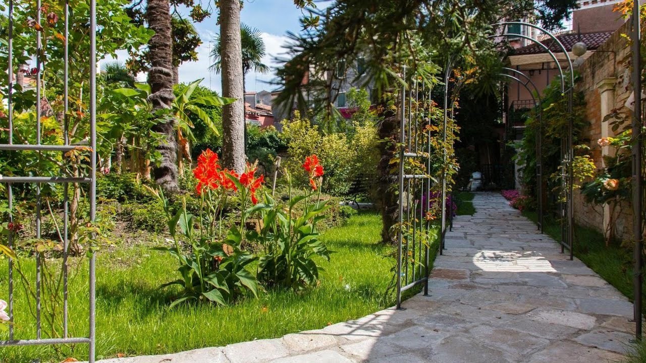 Hotel Sant’Antonin, Venice, Italy | Holidays In Italy Hotel Sant'Antonin, Venice, Italy | Holidays In Italy