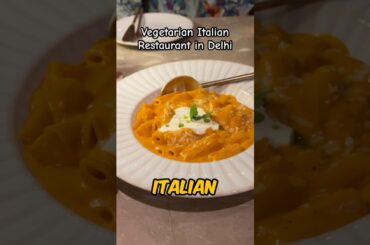 Vegetarian Italian Restaurant #ytshorts #trendingshorts #youtubeshorts #pizza #pizzeria #pasta #food