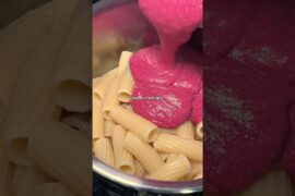 Nur 3 Zutaten & superschnell 💗 Rote Beete-Feta Pasta 🍝