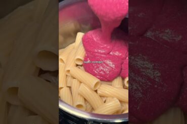 Nur 3 Zutaten & superschnell 💗 Rote Beete-Feta Pasta 🍝