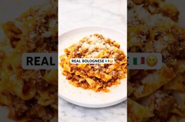 Real Italian Ragù alla Bolognese at Home 🇮🇹 #shorts #foodshorts #italianfood #bolognese