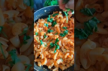 chees macroni with pasta mashala delicious 😋 #trending #shorts #travelwithrasoi #macronipasta #loop
