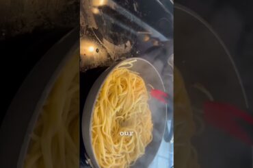 Cacio e Pepe! #italy #cookingchannel #cooking #food #trending #fyp