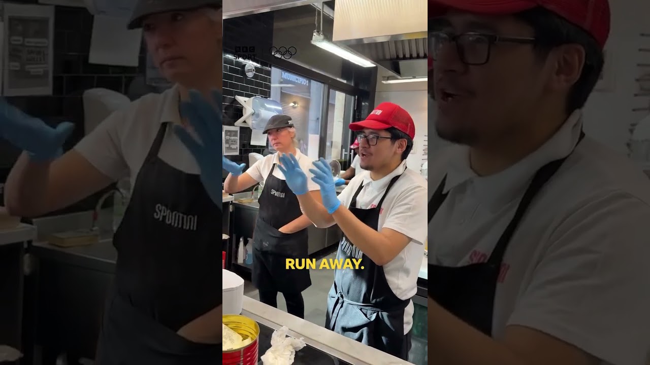 What do Italians make of pineapple on pizza? 🍍🍕 What do Italians make of pineapple on pizza? 🍍🍕