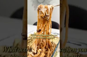 Torched Cheesy Spaghetti! Stop using the oven and try this spaghetti hack for the smoky char! 🔥🍝