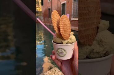 Stop eating tourist trap gelato in Venice! 🍦🇮🇹  #shorts #venice #italy #gelato