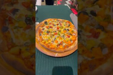 #PizzaLover #ItalianCuisine #Foodie #RestaurantVibes #GourmetExperience