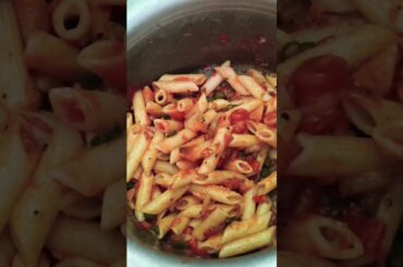 penne pasta #trending #food #shorts #pasta #pastarecipe 🤤🤤 #knorr #pennepasta #tasty