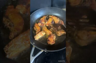 Fish curry with tomato #dailyvlog #food #cooking#bengali#bangladesh #italy #portugal #uk #usa #fypシ