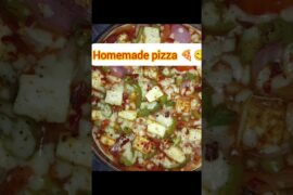 Homemade pizza 🍕🤤🤤🤤#viral #food #recipe #youtubeshorts #ytshorts
