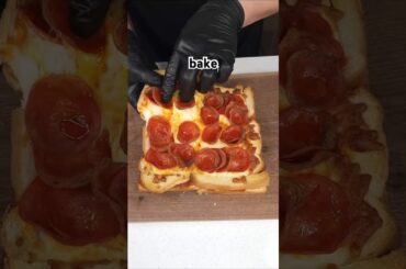 Bread pepperoni cheese pizza #shorts #shortsfeed #trending #pizza #pepperoni