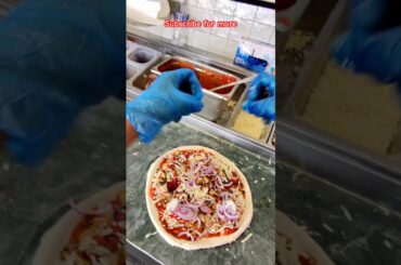 Pizza #subscribe #goviral #pizza #shots #shorts #chef #kitchen #italy #cuisine #shortvideo #viral #s
