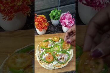 leftover roti pizza 🍕😋. #trending #shorts #food #recipe