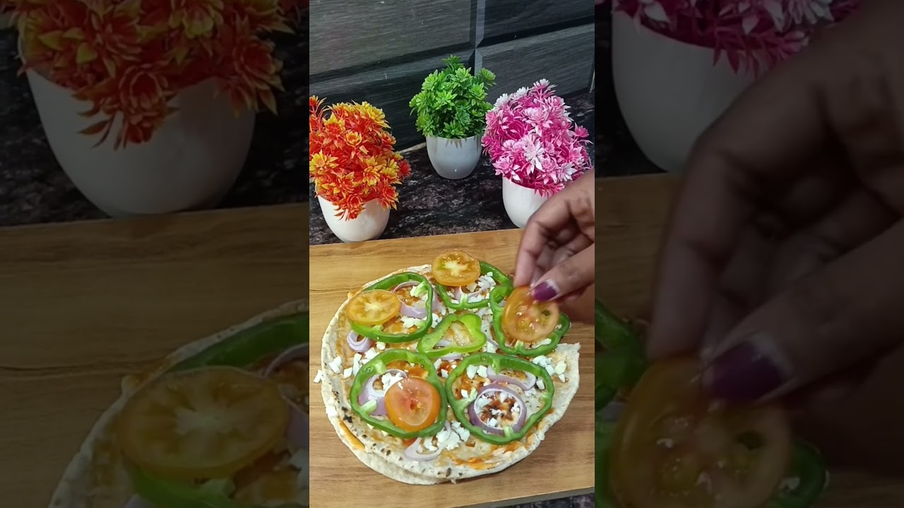 leftover roti pizza 🍕😋. #trending #shorts #food #recipe leftover roti pizza 🍕😋. #trending #shorts #food #recipe