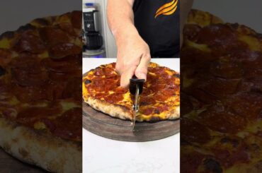 Pepperoni Pizza Perfection! #blackstonegriddle #pizza #blackstonepizzaoven ​⁠@BlackstoneGriddles