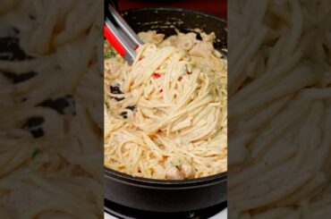 Secret Italian Chef’s Creamy Chicken Spaghetti #ChickenPasta #ItalianRecipes #DinnerIdeas