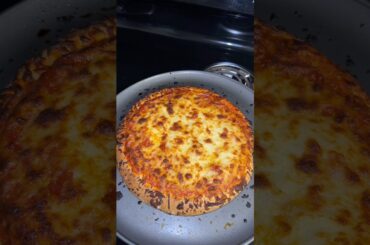 #pizza #digiorno #frozenpizza #cheapmeals #cheapdinnerideas