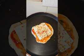 Chole kulcha pizza#cooking #food #cookingrecipes # kulcha# pizza #youtubeshorts #shortsfeed