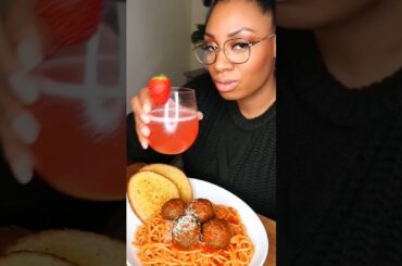 Dom's Italian Food ASMR 🍝 🥖🍓