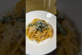 Chili Garlic Parmigiano-Reggiano Pasta 💕#pastarecipe #easyrecipe #foodie #cooking #homecooking