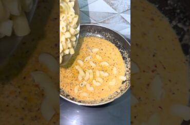 Viral White sauce pasta recipe 😋#pasta #minivlog #whitesaucepasta #food #viralshorts