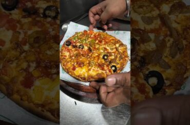 Veggies pizza 🍕🍕🍕Order Cloud Kitchen #food #shorts #video