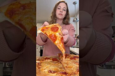 Pizza dinner for my family of 7 #shorts ￼