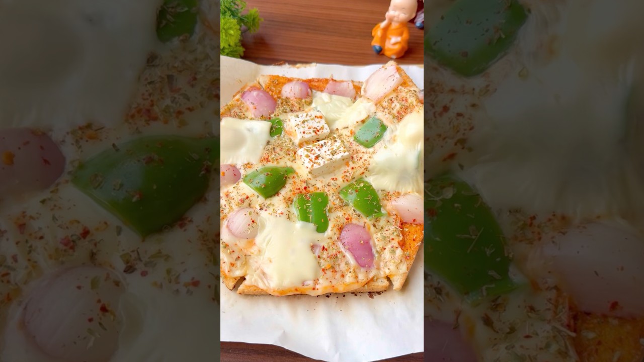 Cheesy Bread Pizza Hack(No Oven) #shorts #trending Cheesy Bread Pizza Hack(No Oven) #shorts #trending