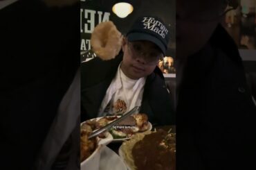 Vancouver’s Greek Italian restaurant that’s been around since 1982! #foodshorts #vancouver #yvreats