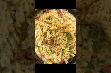 #whitesaucepasta #creamypasta #mayonnaise #cheese 🍝#ytshorts @KunalKapur #recipe 😊