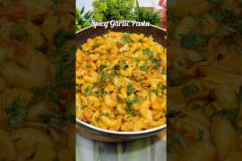 Spicy Garlic Pasta Recipe 😋 | Desi Masala Pasta in 10 Minutes Recipe #shorts