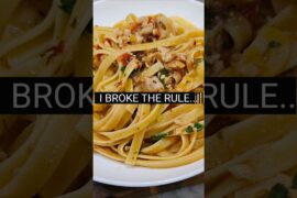 THIS ONE INGREDIENT CHANGED LINGUINI AND CLAMS #shorts #italiancooking #easyrecipe