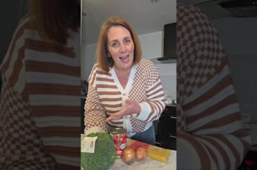 What budget should I have next for 5 meals for 4#Spaghetti #marksandspencerfood #moneysavingtips