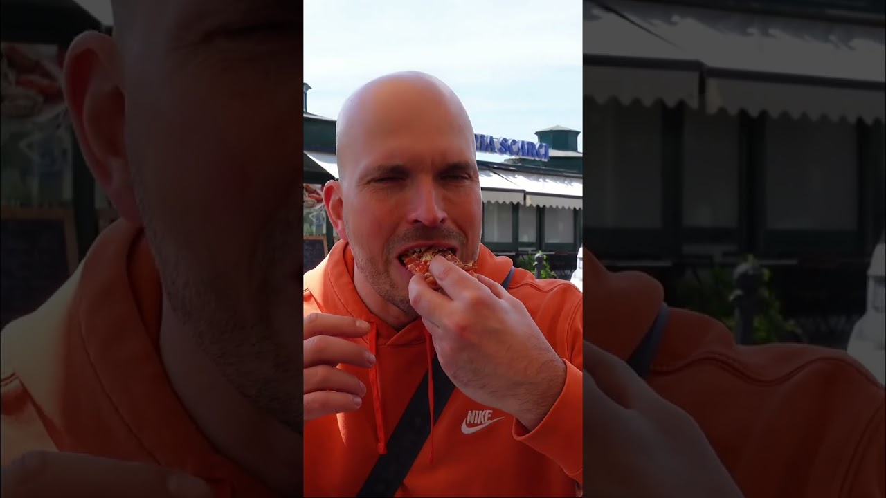 Pizza in Italien! ๐๐ฎ๐น #shorts #Pizza #Rom #Italy #Italia #Food Pizza in Italien! ๐๐ฎ๐น #shorts #Pizza #Rom #Italy #Italia #Food