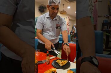 India's most authenic italian pizza at gusto pizzeria #viral #pizza #italian #pizzalover