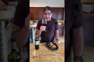 This crostini deserves a red with character. 🍷🥖