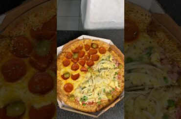 Pizza por 49,99🔥🍕✅ vale o preço?❌ #pizza #shorts