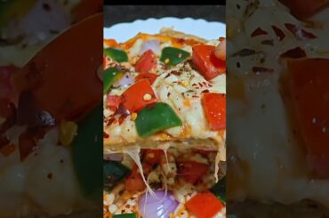 बची हुई रोटियों से बिना किसी तैयारी के 5 मिनट में बना 🍕 खा कर बच्चे भी वाह वाह करने लगे#pizza