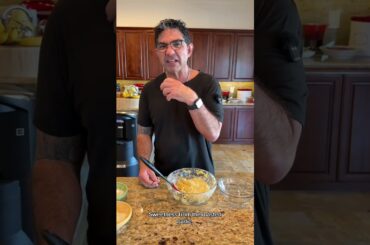 What's your favorite meal to eat this with? 🧄🥖