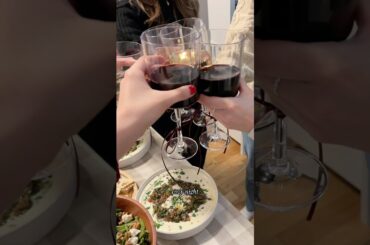 no recipes just vibes with a lot of olive oil and red wine🫒🍷 #winterdinnerparty #hostingideas