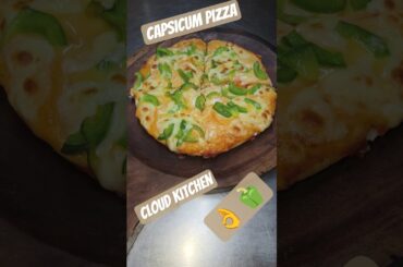 capsicum pizza 🍕#trending #food #ytshorts #foodie #viralshort #viralvideo #viral #vlog #pizza