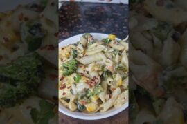 white sauce pasta ghar pe bnaye bilkul testy #viralrecipe #mrskiranpatel #kitchenhacks
